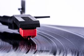 From Turntables to Smartphones: The Shift in Music Listening Platforms